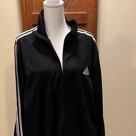 Adidas Classic Black Sweatshirt - US XL - Picture 2 of 8